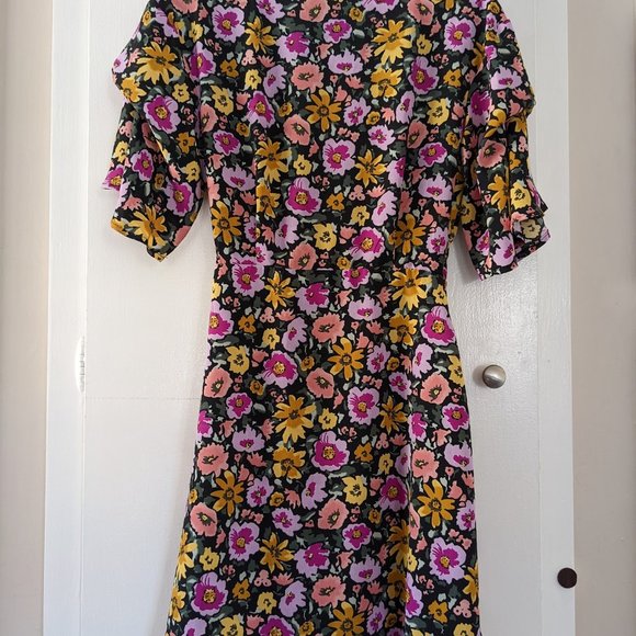 Moody Floral Print Wrap Dress with Bell Sleeves - Size 4, NWT - Topshop - Picture 13 of 14
